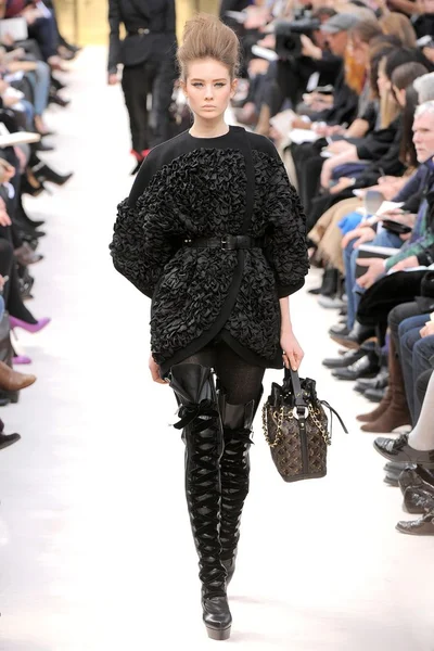 Look 54